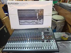 Behringer Eurodesk SX2442FX Mixer with Effects
